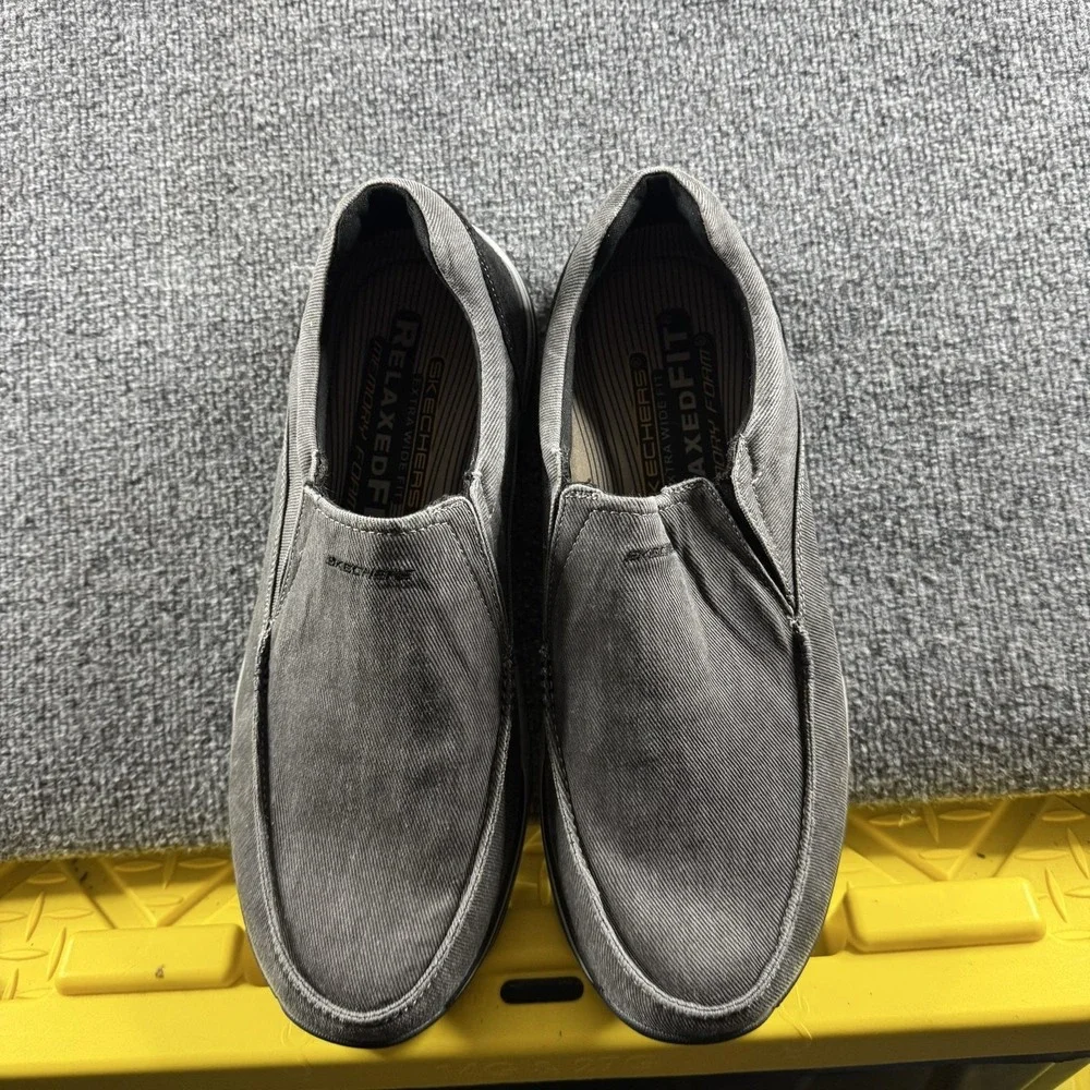 Skechers Relaxed Fit Shoes Mens 15 Black Slip On Memory Foam SN 64109EW Walking